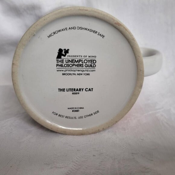 The Literary Cat mug - Picture 5 of 8